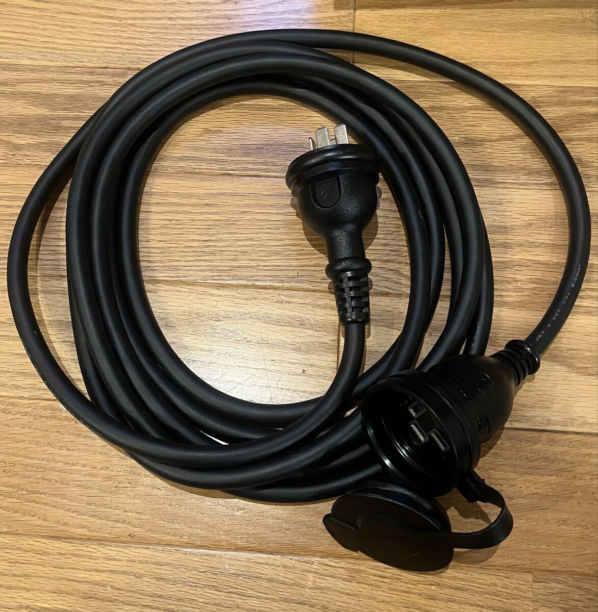 【未使用】日動 三相200V動力用 防雨型延長コード 4P20AW-5 5M拍卖