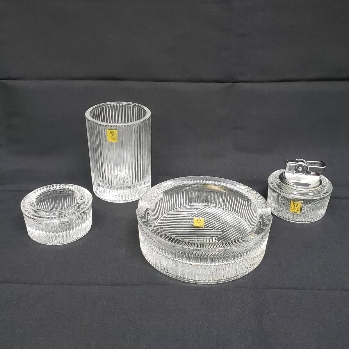 KAGAMI CRYSTAL GLASS カガミクリスタル 喫煙セット 4点 灰皿 タバコ入れ 卓上ライター他 喫煙具 ガラス製 現状品拍卖