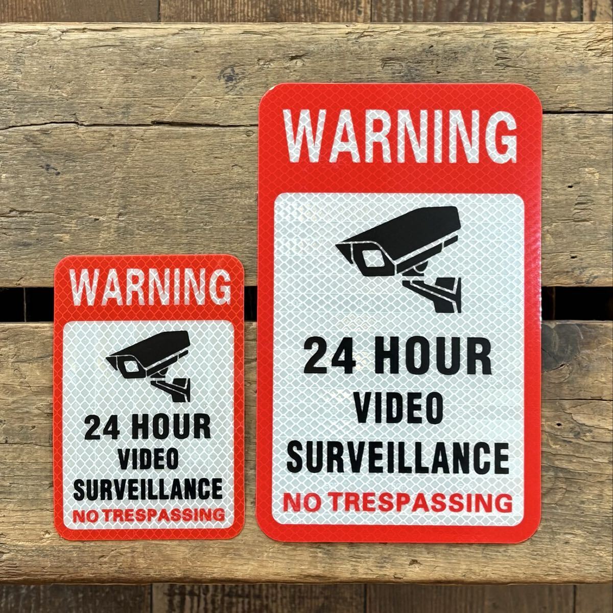 ★匿名配送★監視カメラ デカール 15cm×10cm WARNING 24 HOUR VIDEO 24時間 監視ビデオ 防犯 ステッカー 看板 玄関 ガレージ USA アメリカ拍卖