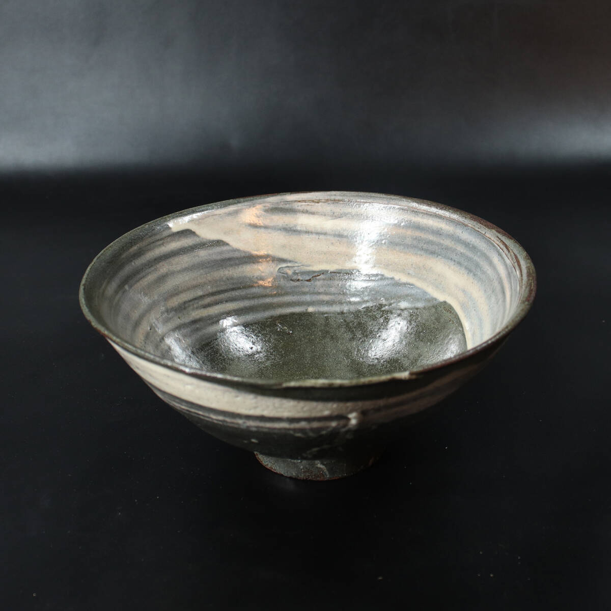 『北大路魯山人』作/鶏龍山土 刷毛目 鉢(極:黒田陶々庵) <251028005>拍卖