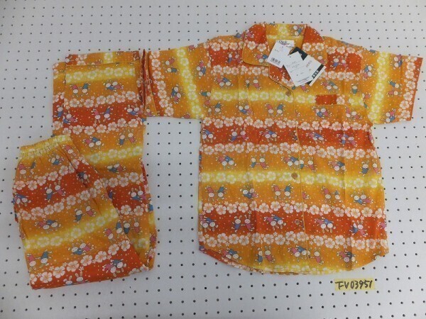 新品タグ付き Duck Player キッズ うさぎ総柄 パジャマ 2点セット 黄色×オレンジ 150拍卖