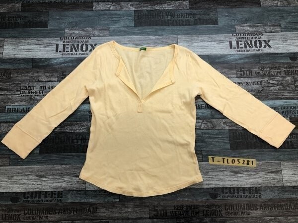 UNITED COLORS OF BENETTON ベネトン レディース スリットネック カットソー クリーム色拍卖