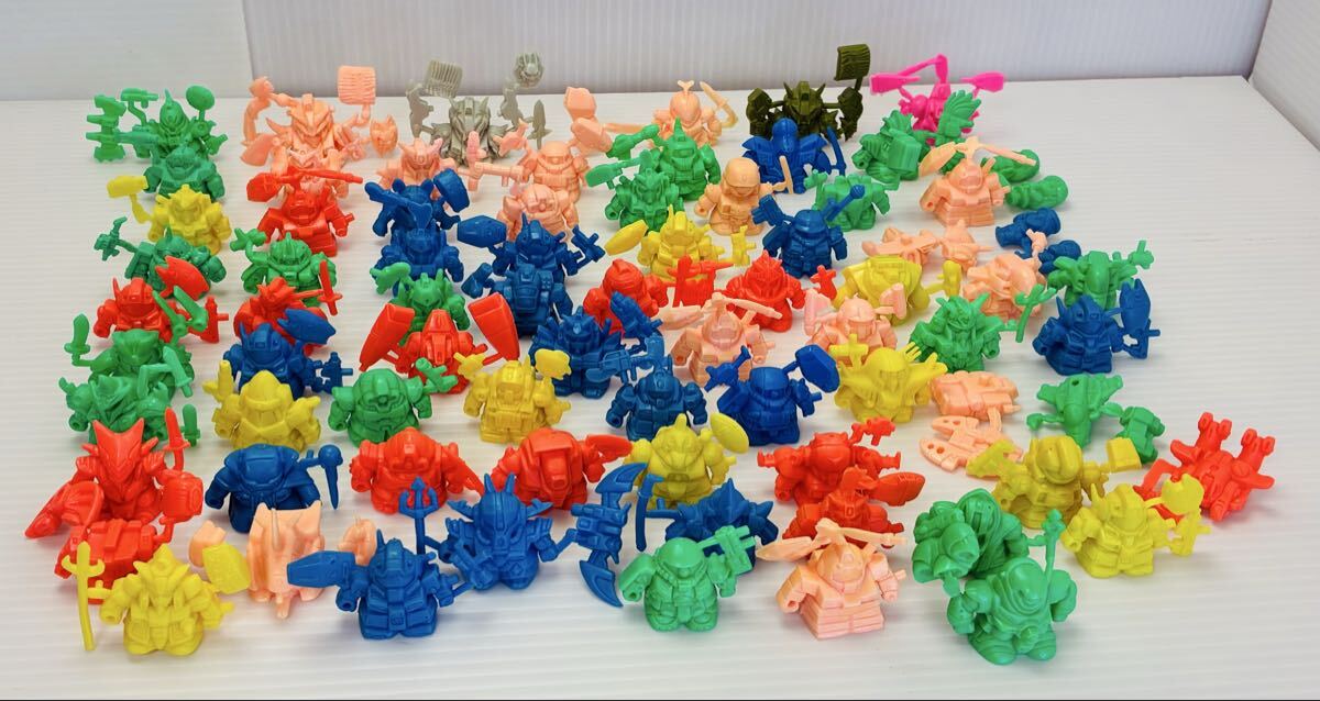 【送料無料】SDガンダム 消しゴム まとめ 76体 ランナー未切り ガンダム系 ロボ系 当時物 貴重 入手困難 昭和レトロ 消しゴム ガン消し拍卖