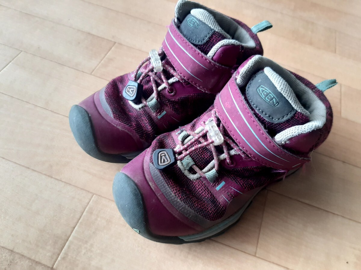 KEEN 17cm 登山靴 アウトドアシューズ 運動靴 スニーカー キッズ拍卖
