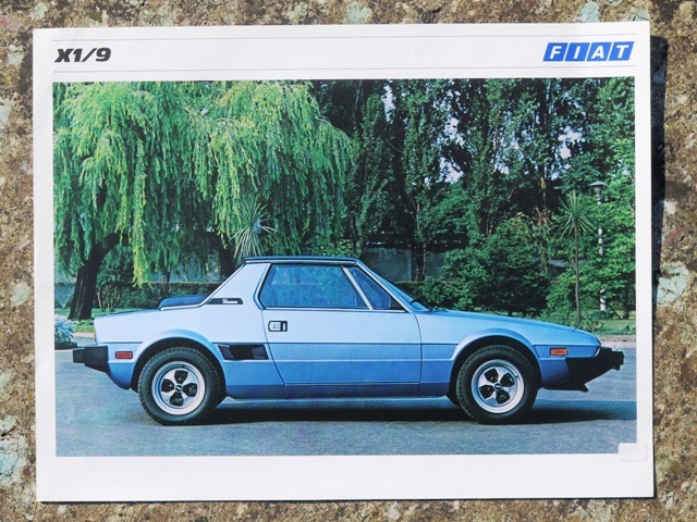 〇〇 フィアット ベルトーネ X1/9 カナダ仕様 カタログ 2 英文 1枚モノ拍卖