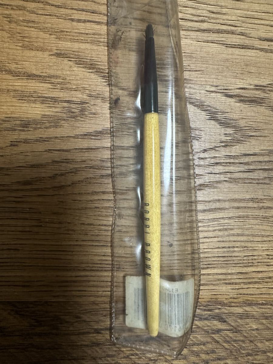 ボビイブラウン ボビーブラウン メイクブラシ アイラインブラシ拍卖