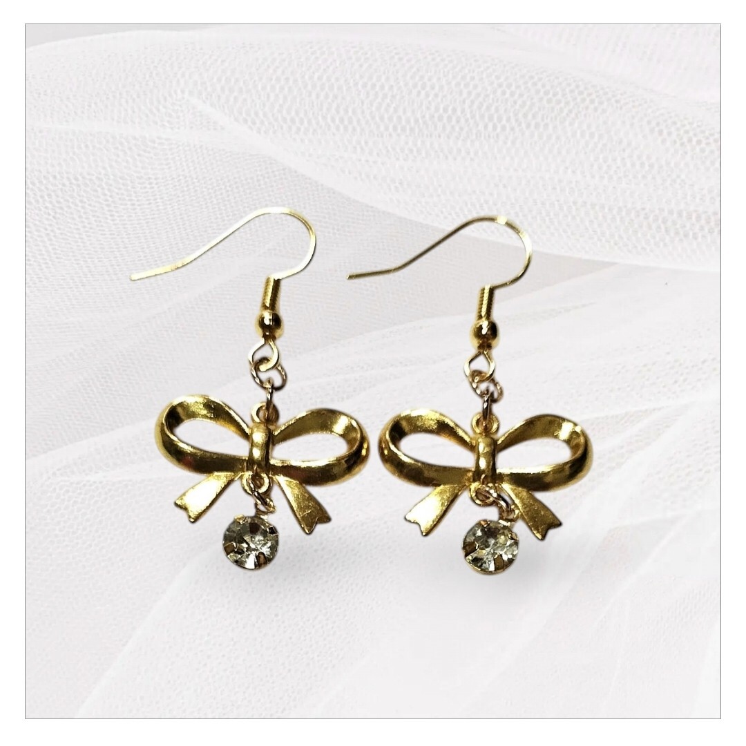リボン 金色ピアス ラインストーン付き ハンドメイド拍卖