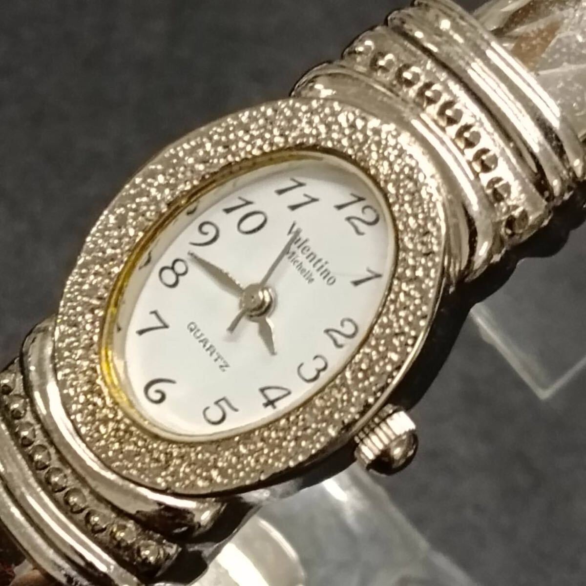 T211【レア】 Valentino Michelle ヴァレンティノミッシェル 腕時計 クウォーツ 3針 白文字盤 アナログ ヴィンテージ シルバー色 Y2K 80s拍卖