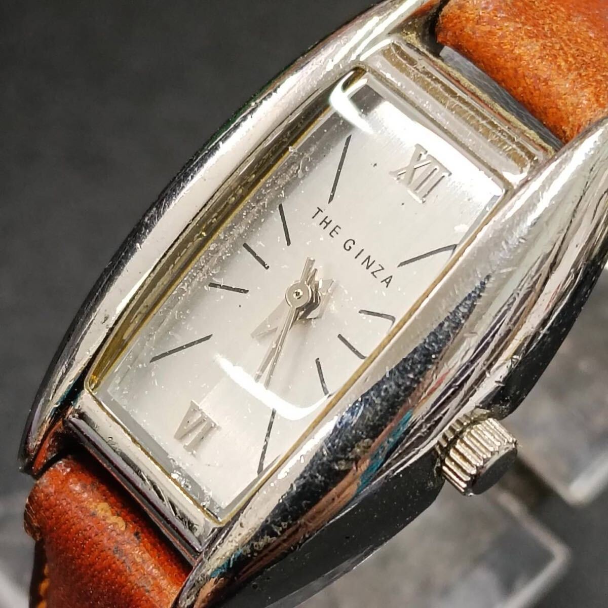 T139【レア】 THE GINZA 銀座 腕時計 クウォーツ 3針 金色文字盤 デイト アナログ ヴィンテージ アクセサリー シルバー色 Y2K 80s拍卖