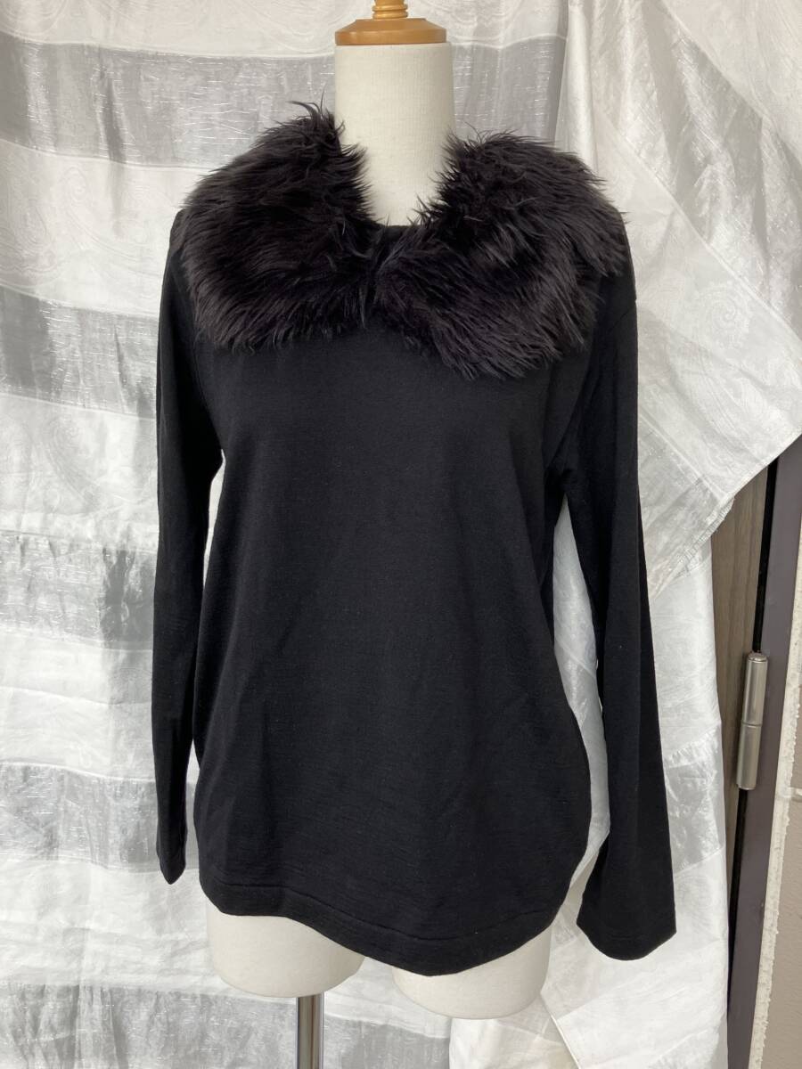 イ2 COMME des GARCONS コムデギャルソン 黒ウール フェイクファー衿カットソー サイズ XS拍卖