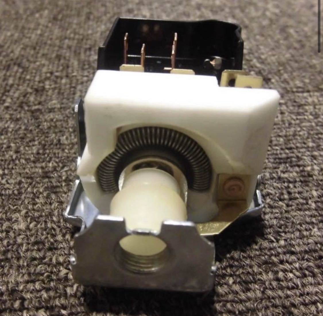 1958年~1963年シボレーインパラヘッドライトスイッチ新品。ハイドロ、ローライダー拍卖