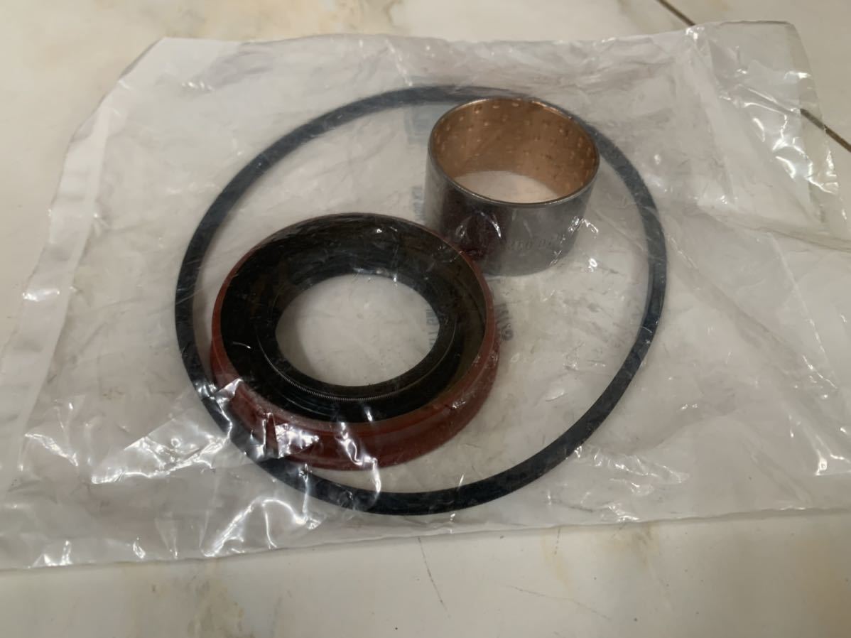 TH350 700R4L60E A/T トランスミッション アウトプットメタルシールセット 。TH350オイルシールインパラ ベルエアキャデラック カマロ拍卖