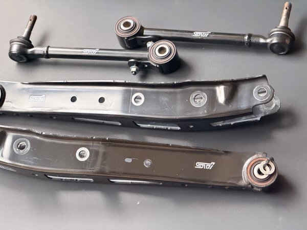 【STIパフォーマンス】WRX STI/S4(VAB/VAG) レヴォーグ(VM) BRZ 86 SUBARU 車等 STI ラテラルリンクセット ピロボール拍卖