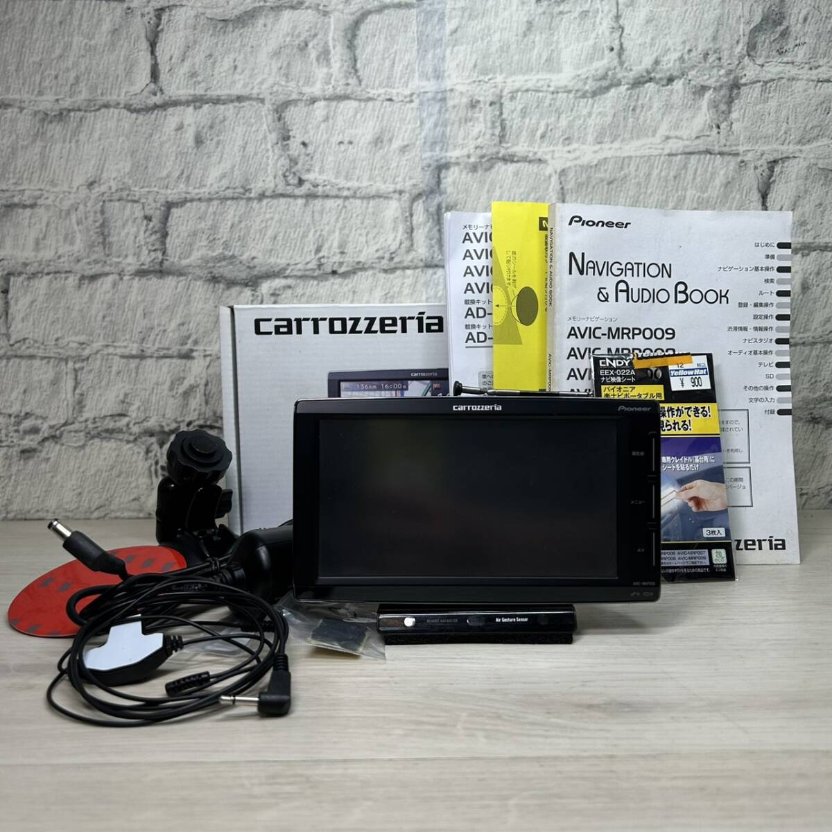 【YH-3943】中古動作未確認 Pioneer パイオニア カーナビ AVIC-MRP006 carrozzeria カロッツェリア ポータブル ナビ 自動車 周辺機器 箱拍卖