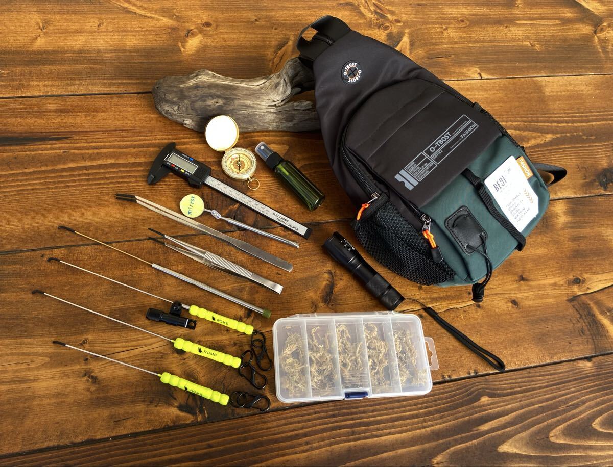 クワガタ採集セット 掻き出し棒 ライト付き デジタルノギス 懐中電灯 採集ケース 蛍光イエロー オリジナルかき出し棒 ハンドメイド拍卖