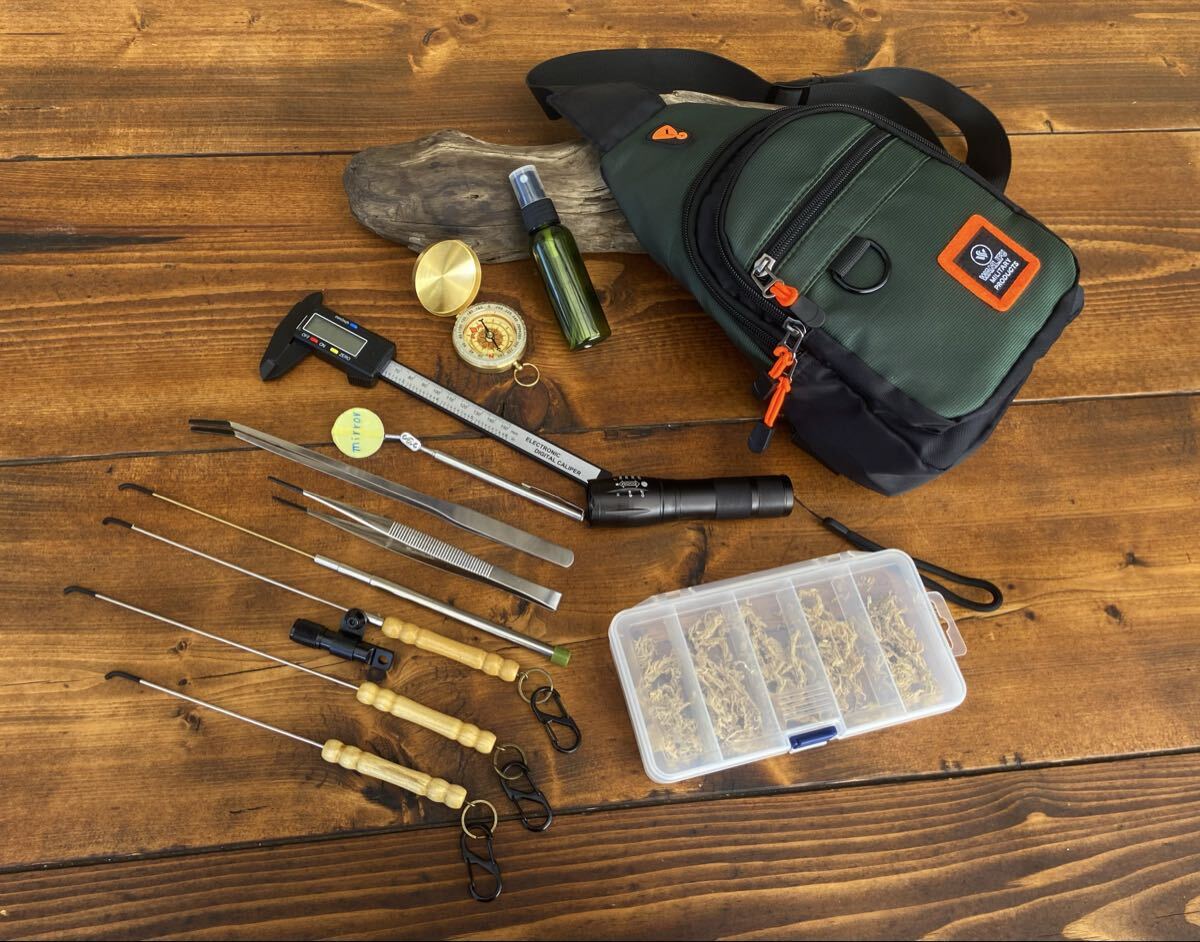 クワガタ採集セット オリジナルロゴ入り掻き出し棒 デジタルノギス 採集ケース ライト付きかき出し棒 昆虫採集道具 虫除けスプレー拍卖