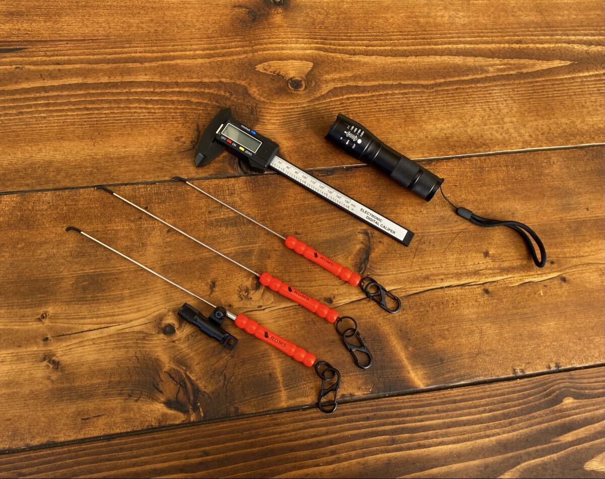 クワガタかき出し棒 懐中電灯 オリジナルロゴ入りライト付き掻き出し棒 採集セット ブライトオレンジ クワガタ採集 ハンドメイド拍卖