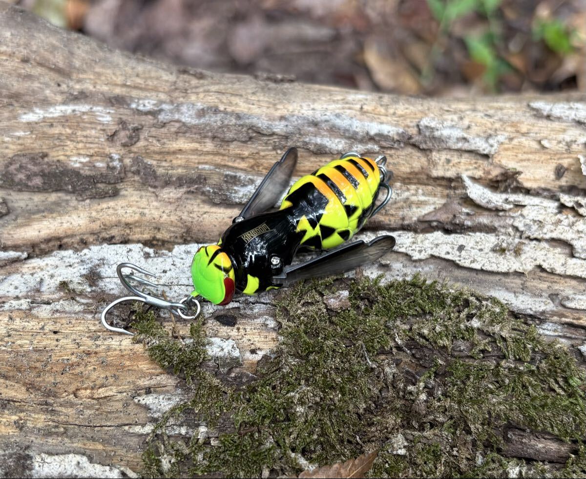 スズメバチ ルアー バス釣り 虫ルアー 蛍光 渓流釣り 45mm 6.6g拍卖