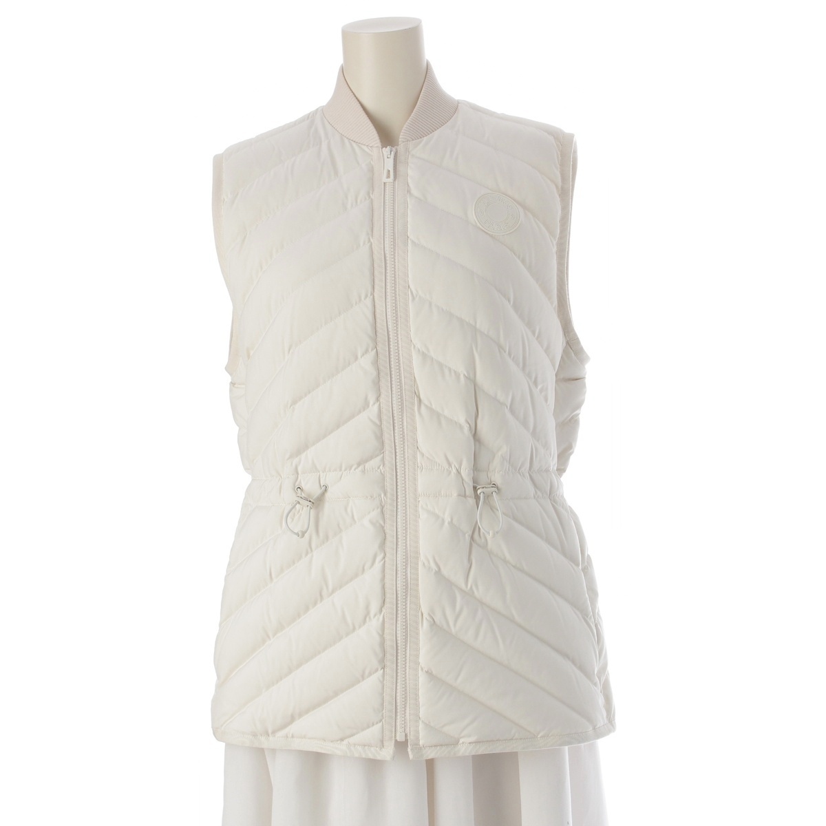 エルメス 24AW セリエ ロゴ ダウンベスト 4H0169DR ホワイト 38【中古】拍卖