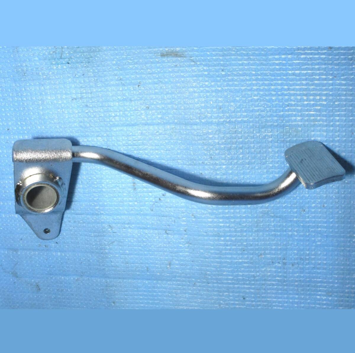 ショベルFX純正ミッドコントロールブレーキペダル新品/FXSローライダースーパーグライドFXBスタージス4速フレームFLリジッドチョッパー拍卖