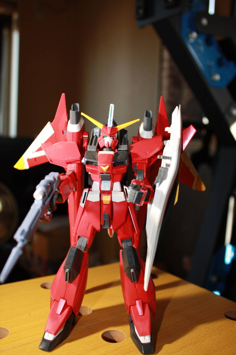 バンダイ、1/100シード、デスティニー、セイバーガンダム完成品拍卖
