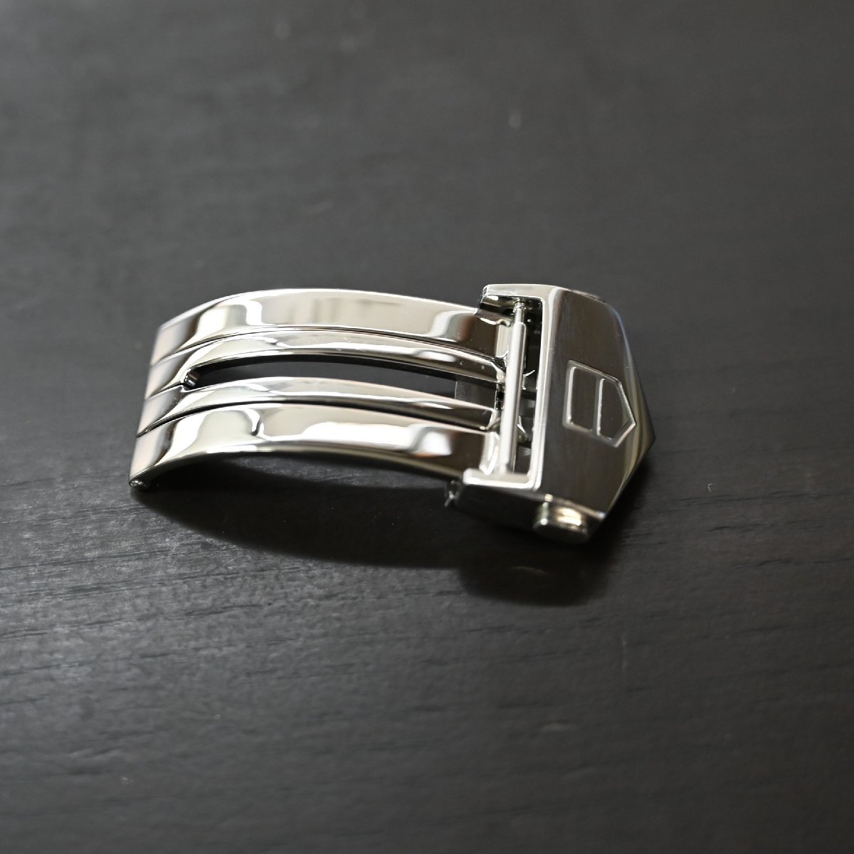 【TAG HEUER】タグホイヤー モナコ など用18㎜幅 バックル FC5014 純正品 中古 ベルト付拍卖