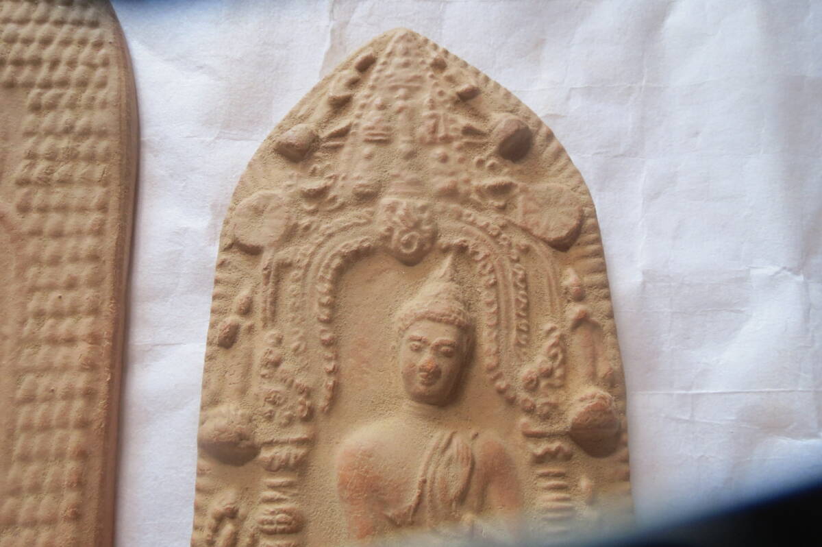 カンボジア? テラコッタ仏像 3体仏拍卖