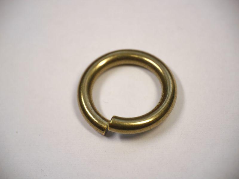 真鍮無垢 (鋳物) 丸カン (円型かん)外径:22mm×内径15mm ゴールドブラス  真鍮拍卖