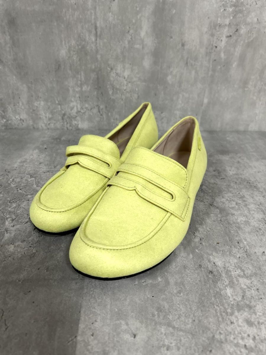 CHARLES & KEITH チャールズ&キース スエード ローファー シューズ size38/黄緑 ■■ レディース拍卖