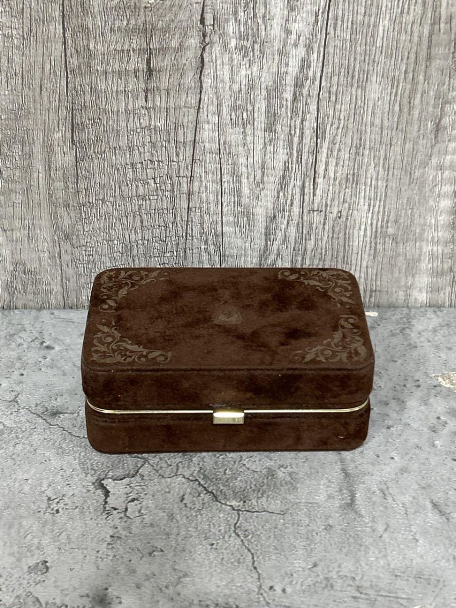 agete アガット アクセサリーボックス 茶 ■■ レディース拍卖