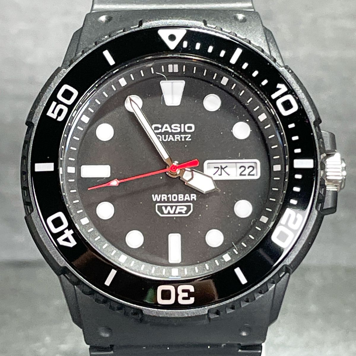 美品 CASIO カシオ MRW-230H 腕時計 アナログ クオーツ 3針 カレンダー ブラック ラバーバンド ラウンド ステンレススチール 動作確認済み拍卖