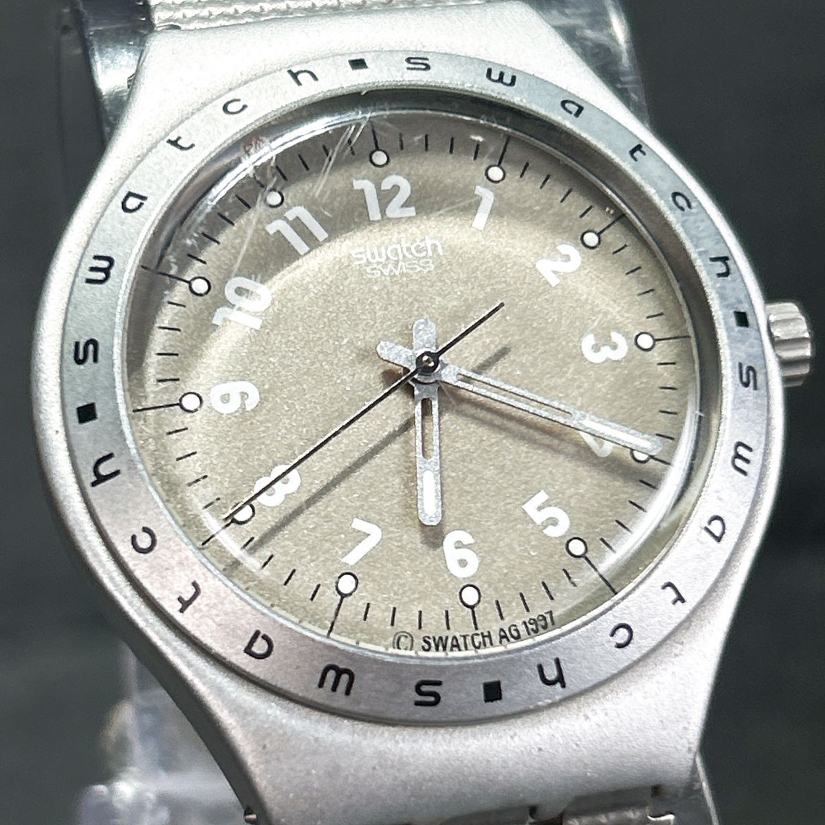 SWATCH スウォッチ IRONY アイロニー AG1997 腕時計 クオーツ アナログ シルバー文字盤 アルミニウム 新品電池交換済み 動作確認済み拍卖