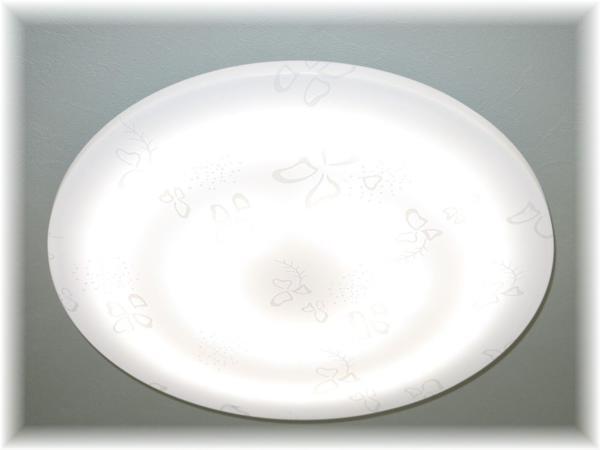 【送料無料!】★超激安即決!★新品 超薄型 可愛いデザイン リモコン付 シーリング照明 LED 調光&調色タイプ拍卖