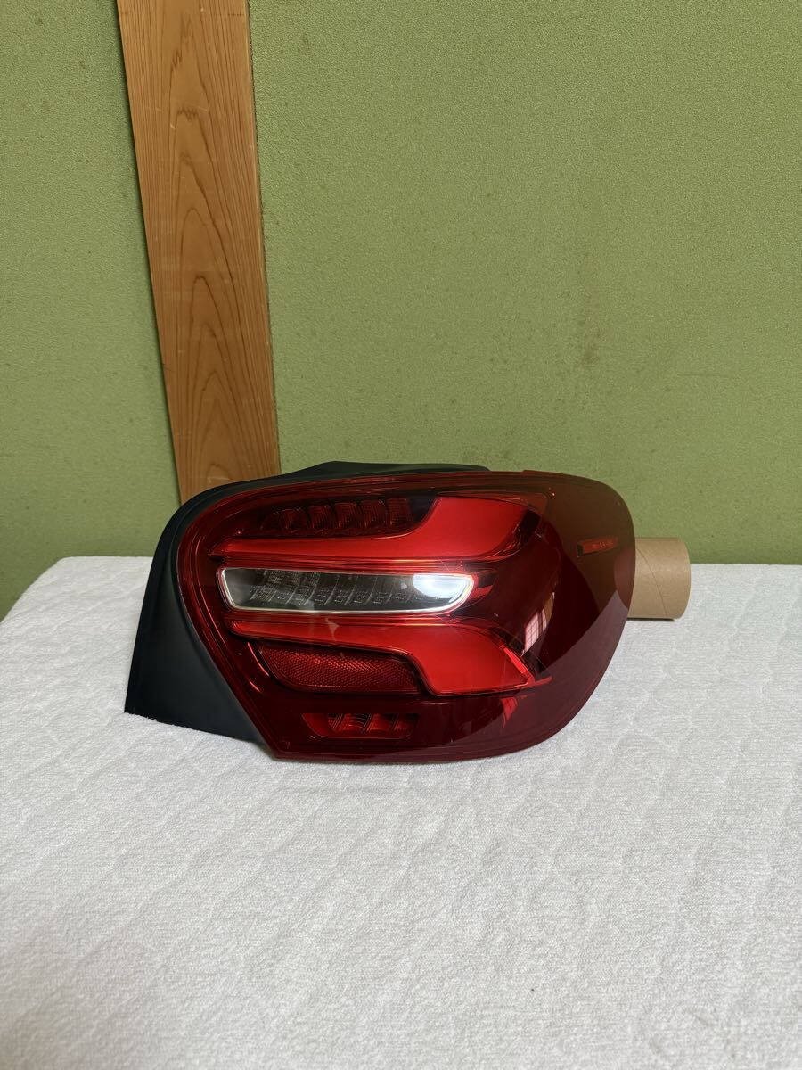 ★美品★メルセデス ベンツ 純正 Aクラス W176 後期 LED テール ライト ランプ 右 A176 906 54 00 MercedesBenz 拍卖