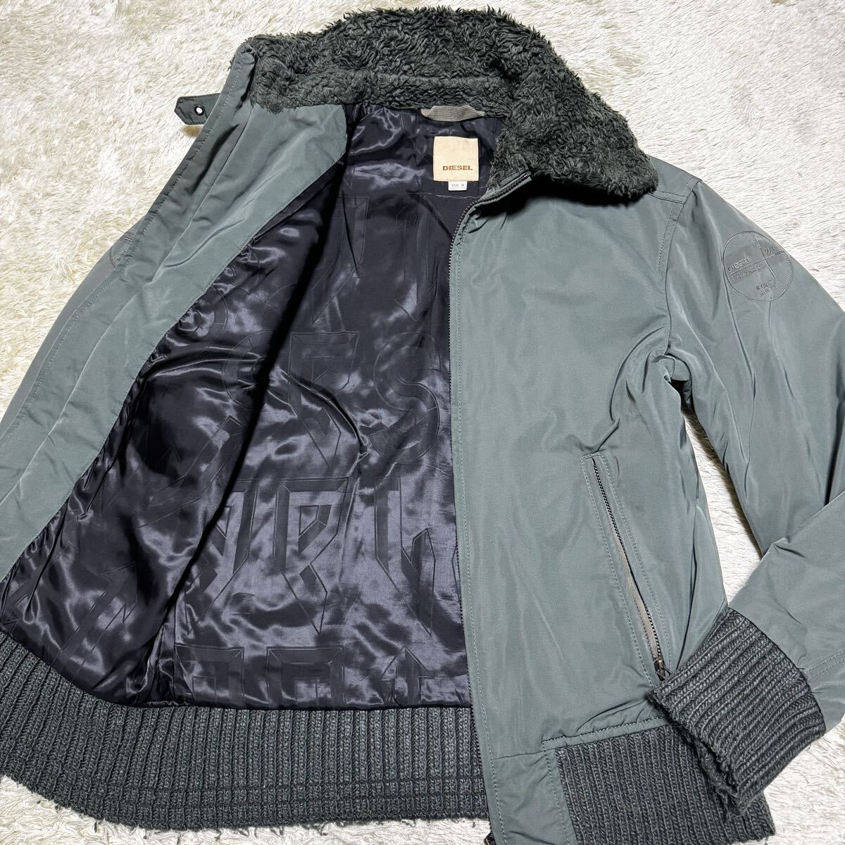DIESEL ディーゼル ボア ブルゾン フライトジャケット ジャンパー 袖ロゴ 刺繍 裏地 総柄 Lサイズ相当 カーキ ミリタリージャケット MA-1拍卖