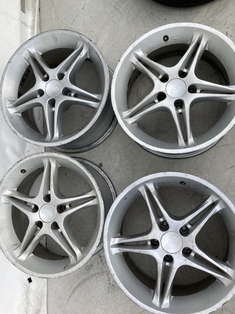 YOKOHAMA AVS 17インチアルミホイール リム径?(F)/?(R) リム幅8J(F)/7.5JR オフセット32(F)/26R PCD114.3(F)/114.3R 5H ハブ径7.2(F)/7.2R拍卖