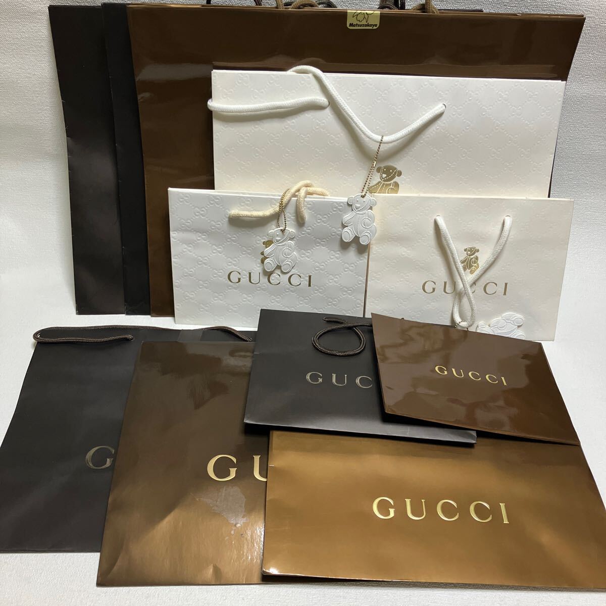 c10 100-120 GUCCI グッチ 紙袋 まとめて セット ショッパー ショップ袋 ブランド紙袋 手提げ 折らずに配送 汚れ色褪せ ダメージ有り 拍卖
