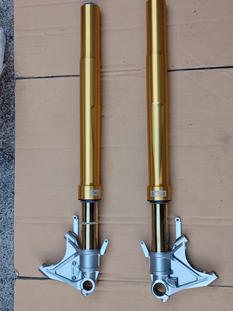 希少 中古 CBR1000RR FGRT8131 オーリンズ フロントフォーク拍卖