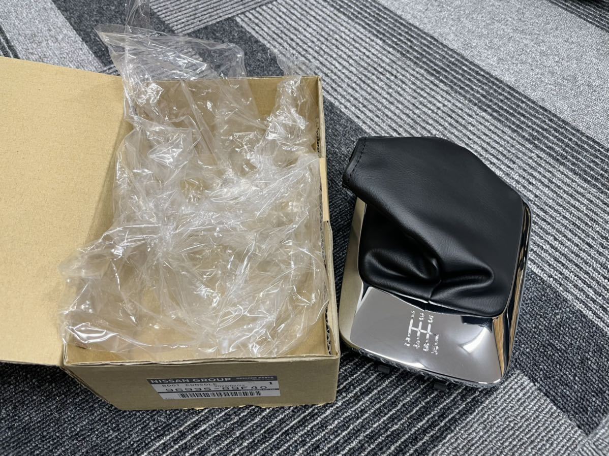 《新品・即納・残り数個》日産 純正 S15 シルビア スペックR メッキシフトパネル 96935-89F40 シフトブーツ コンソール SR20DET 6速MT拍卖
