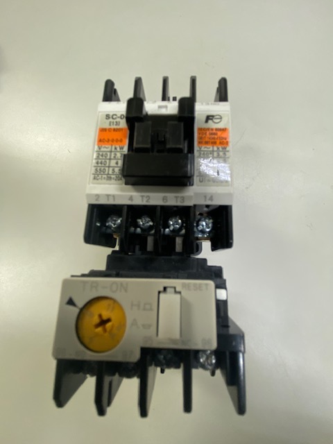 電磁開閉器 SW-O 11A AC100V拍卖