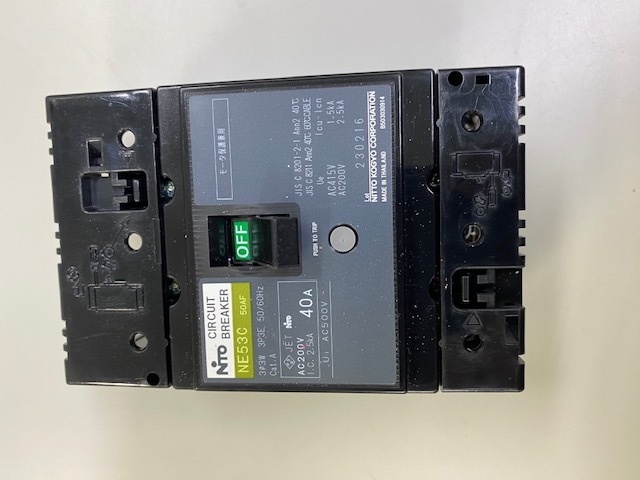 日東 ノーヒューズブレーカーNE53C 3P40A カバー付き拍卖