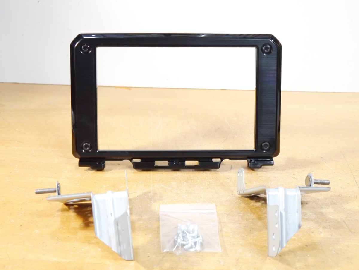 【1028】 ジムニー JB74 JB64 8インチナビ用パネル 金具 ステー スズキ シエラ AVIC-RLS901ZSで使用拍卖