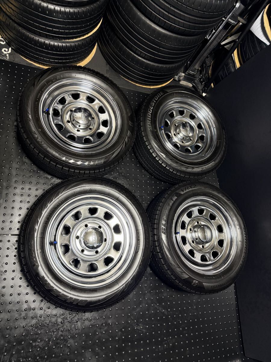 (2022年38週製 BLIZZAK VRX2 205/60R16)デイトナ クロームメッキ 16×7.5J〜8J 28〜30?(実測値)PCD139.7 ローダウン仕様ハイエース拍卖