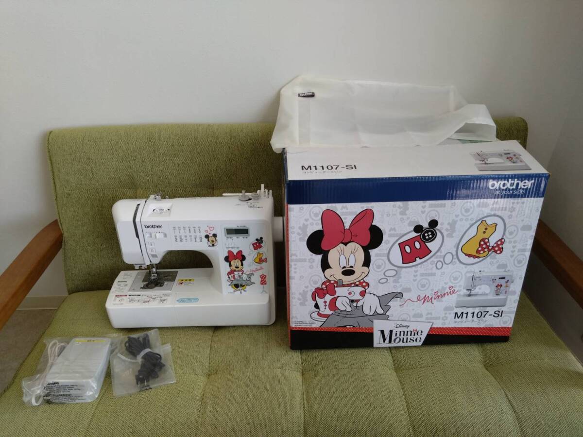 美品!可愛い!ブラザー コンピューターミシン M1107-SI フットコントローラー 本体 裁縫 通電確認済み 現状品拍卖