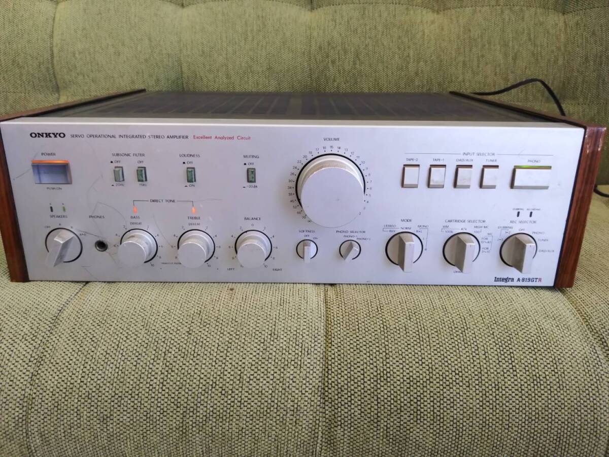 ONKYO オンキョー Integra A-819GTR 木目 通電確認済み 現状品拍卖