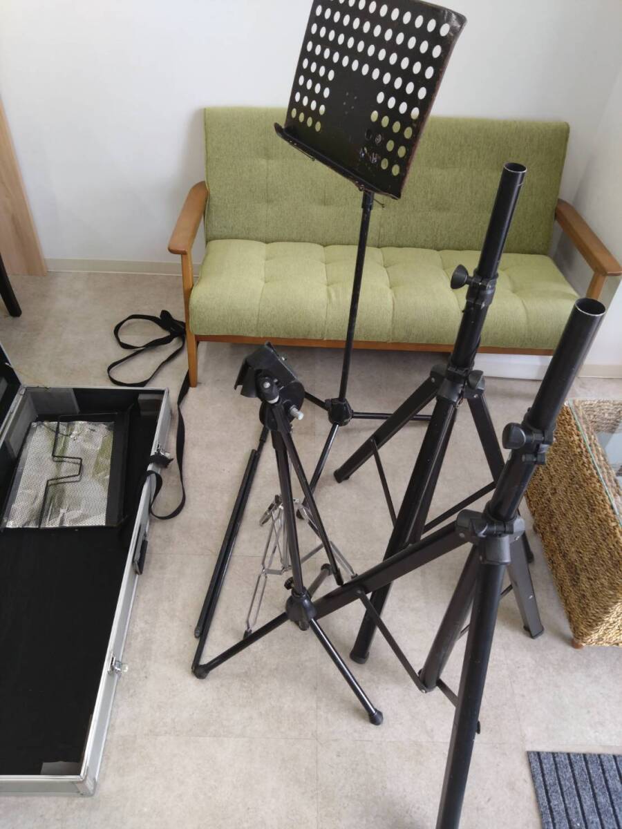 BIGケース付き!MUSIK スピーカースタンド、譜面台、その他スタンド、ライブパフォーマンスやイベントに!拍卖