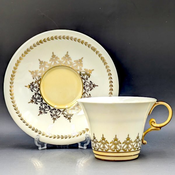 【気品あふれる金彩の輝き】 Aynsley エインズレイ オフホワイト ゴールド クラシカル キャビネットカップ 英国アンティーク拍卖