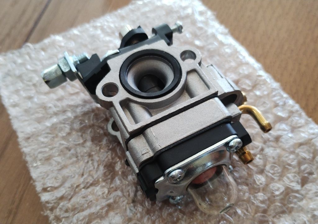 新品 キャブレーター 25cc 26cc 28cc 30cc 31cc 32cc 33㏄ 三菱 ゼノア 草刈機 丸山 BIG M ワルボロ キャブ エンジン 芝刈り機 草刈り機  拍卖