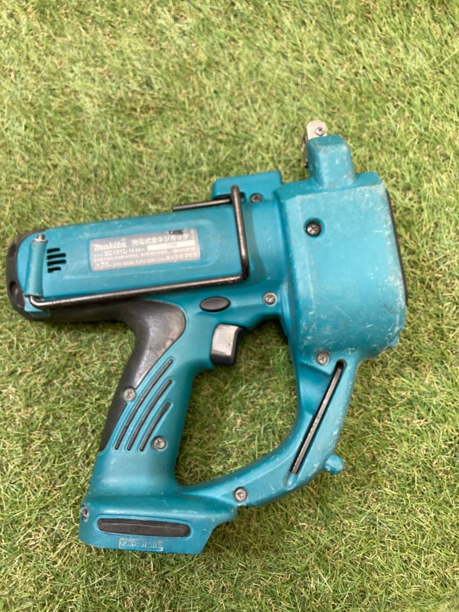 【中古品】★makita(マキタ) 14.4v充電式全ネジカッタ (本体のみ) SC101DZ ITILYGR4P582拍卖