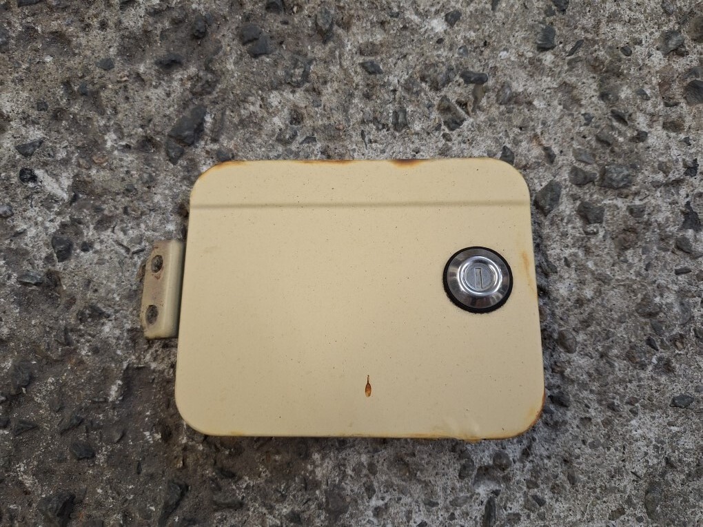 KE70 カローラ 給油口 No.32拍卖